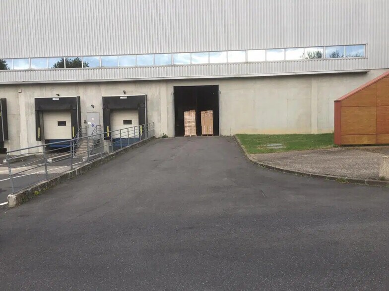 Industriel/Logistique dans Herblay-sur-Seine à louer - Photo de l’immeuble – Image 3 sur 10