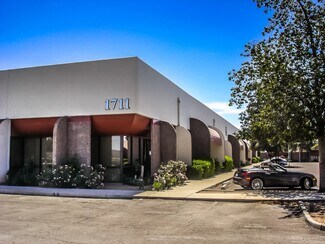 Plus de détails pour 1721 W Rose Garden Ln, Phoenix, AZ - Industriel/Logistique à louer