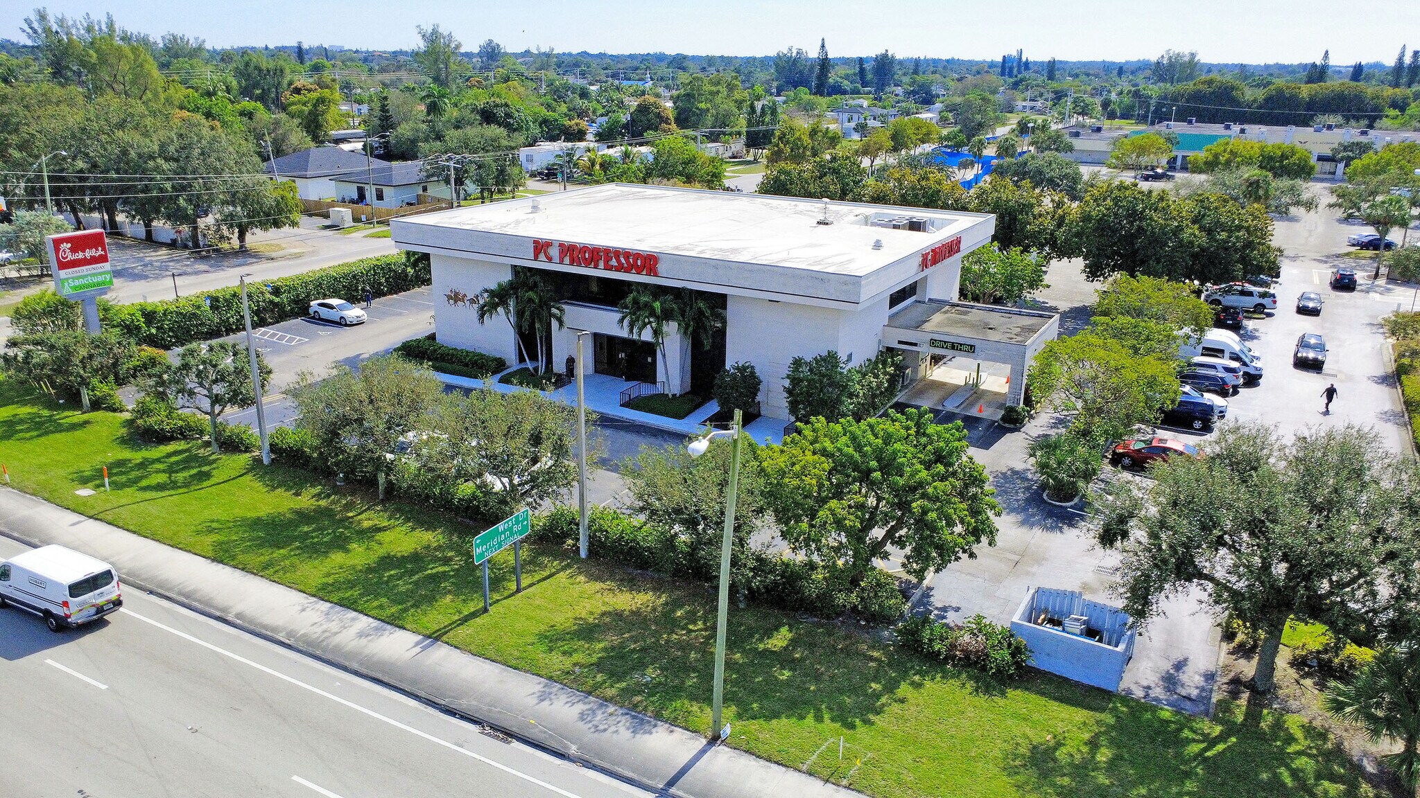 6000 W Okeechobee Blvd, West Palm Beach, FL à louer Photo principale– Image 1 sur 6