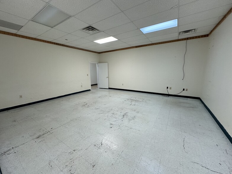 2070 Sugarloaf Pky, Lawrenceville, GA à louer - Photo de l’immeuble – Image 3 sur 25