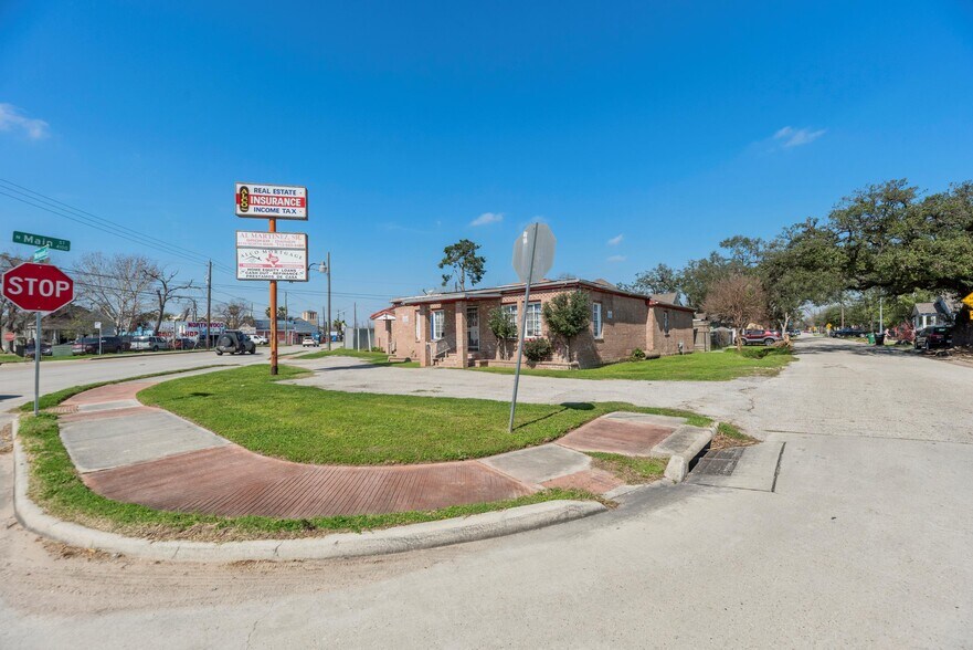 4110 N Main St, Houston, TX à vendre - Photo de l’immeuble – Image 2 sur 19