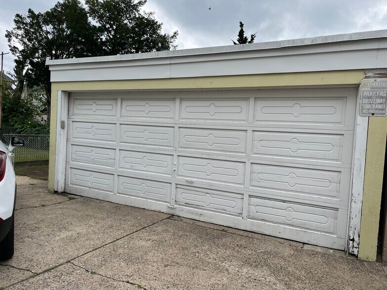 142 S Main St, Hackensack, NJ à vendre - Photo de l’immeuble – Image 3 sur 11