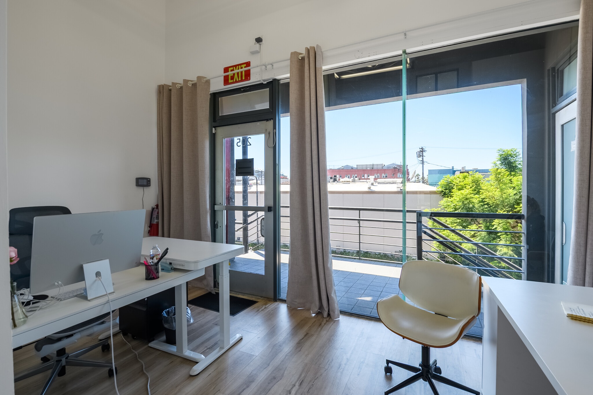 1501 Main St, Venice, CA à louer Photo intérieure– Image 1 sur 8