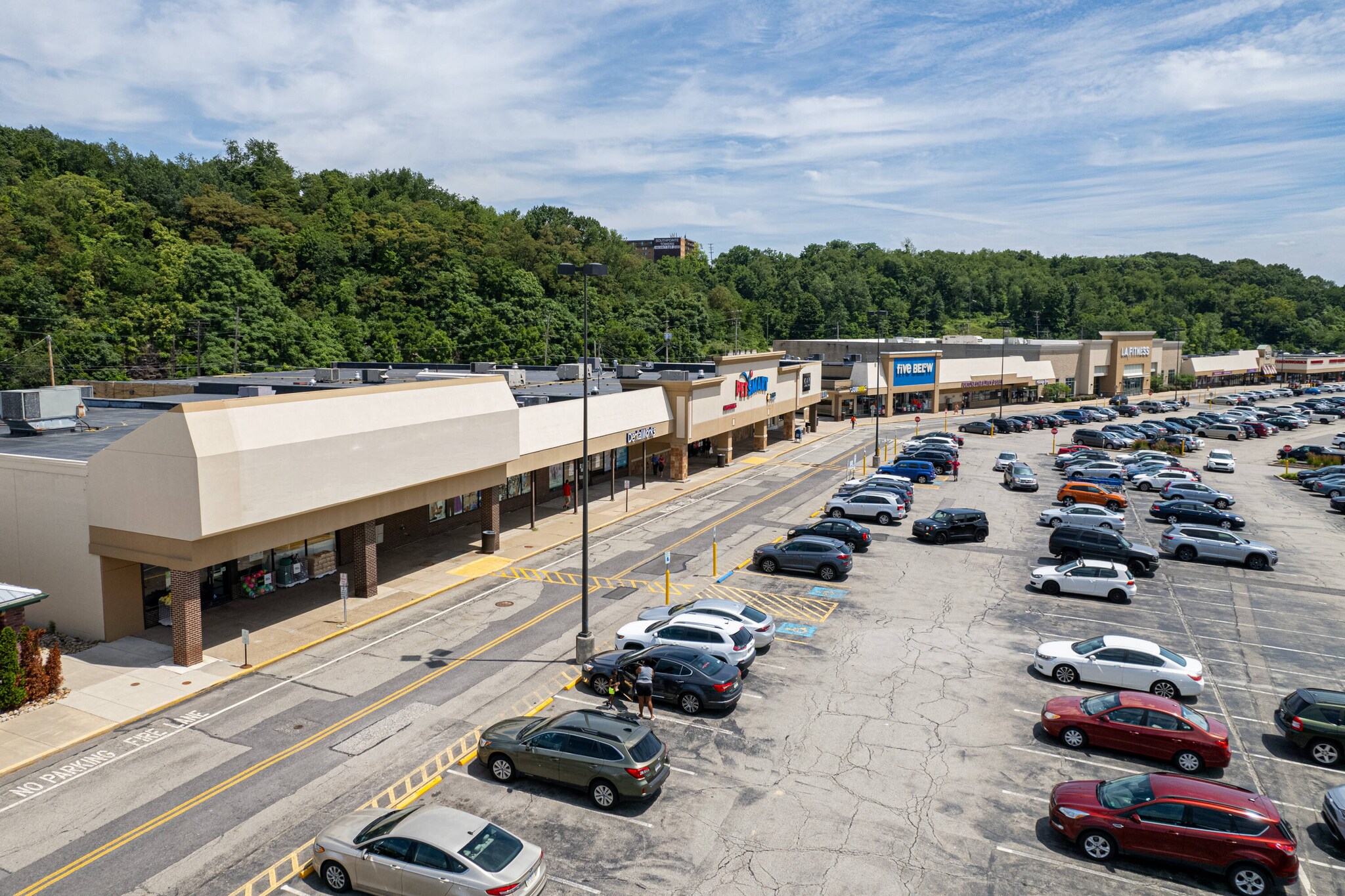 509-665 Clairton Blvd, Pittsburgh, PA à louer Photo principale– Image 1 sur 2