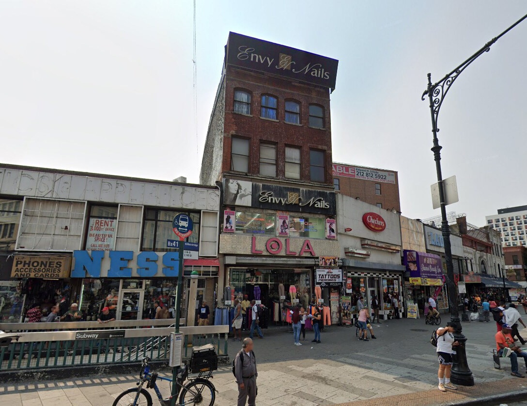2836 3rd Ave, Bronx, NY à louer Photo principale– Image 1 sur 2