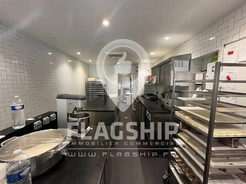 Local commercial dans Paris à louer - Photo intérieure – Image 1 sur 5