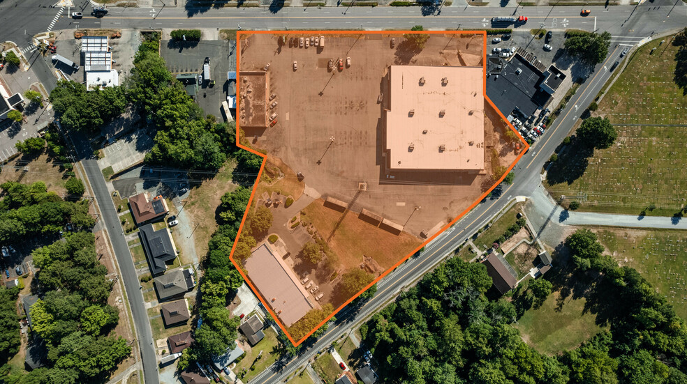 Village Plaza portefeuille de 3 biens à vendre sur LoopNet.fr - Aérien – Image 3 sur 9