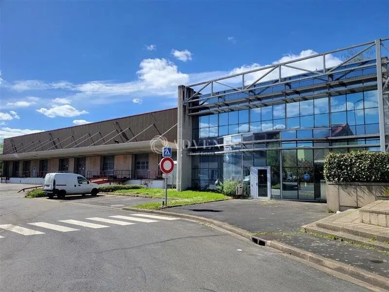 Industriel/Logistique dans Gennevilliers à louer Photo de l’immeuble– Image 1 sur 7