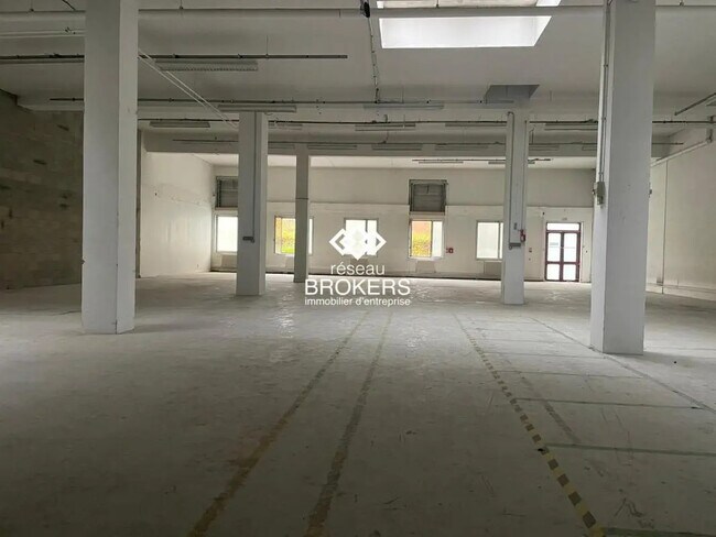 Plus de détails pour Industriel/Logistique à vendre