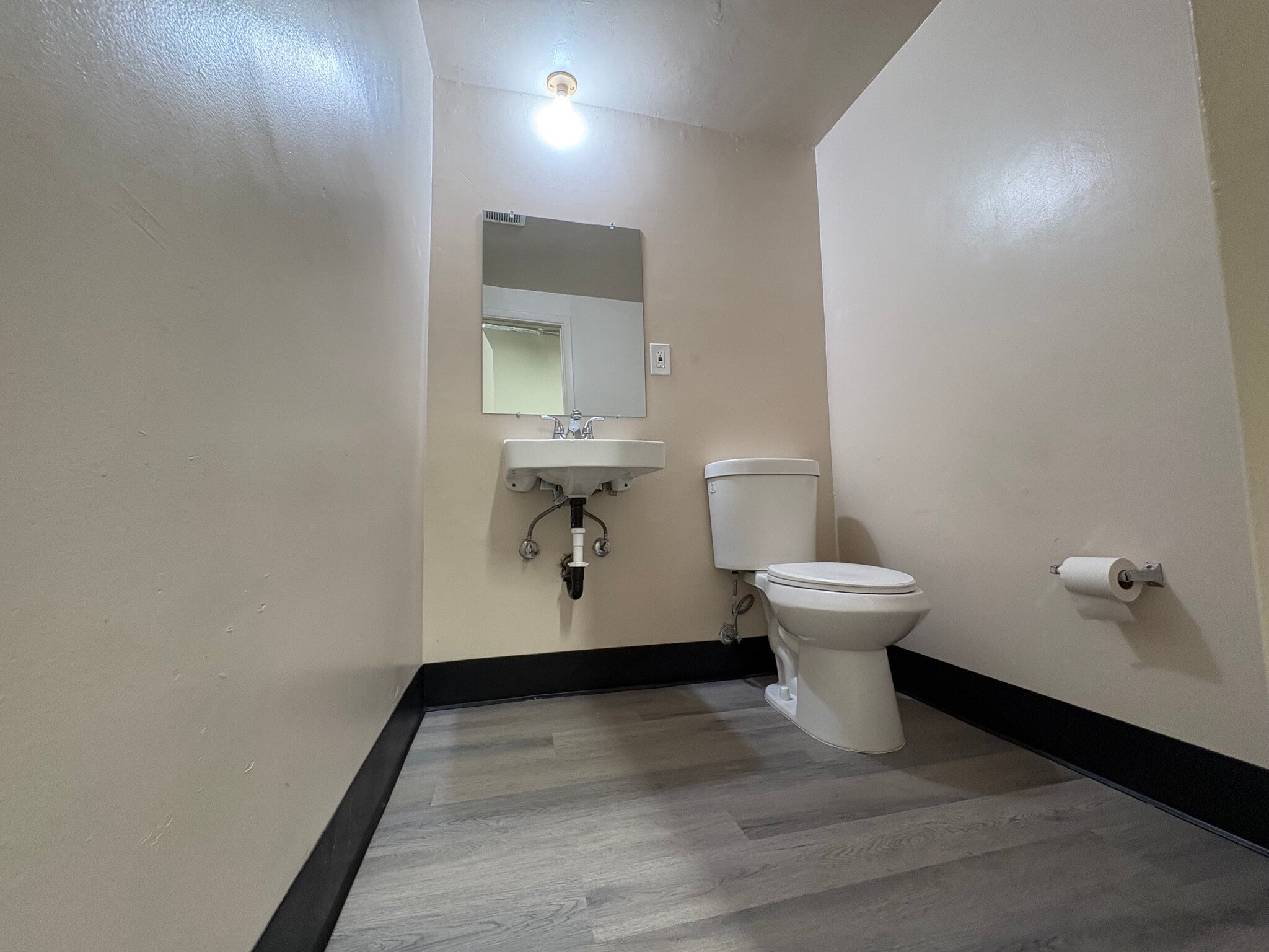 4215 Alderson Ave, Baldwin Park, CA à louer Photo intérieure– Image 1 sur 4