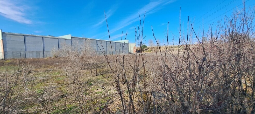 Carretera Vieja de Santander, 4, Santovenia de Pisuerga, Valladolid à vendre - Photo de l’immeuble – Image 3 sur 13