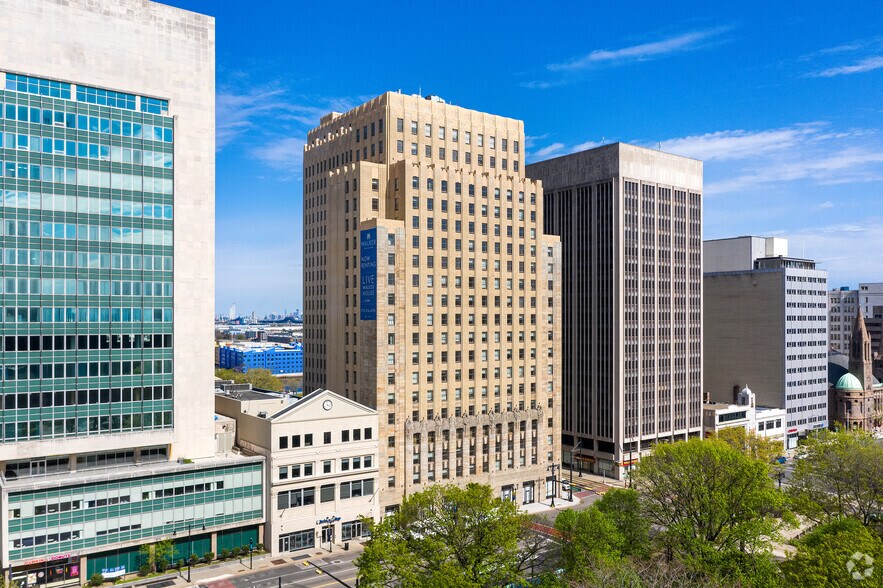 540 Broad St, Newark, NJ à louer - Photo de l’immeuble – Image 2 sur 16