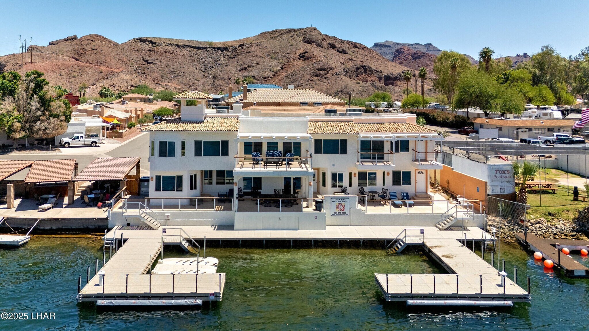 6190 Rio Lindo Shores Dr, Parker, AZ à vendre Photo principale– Image 1 sur 18
