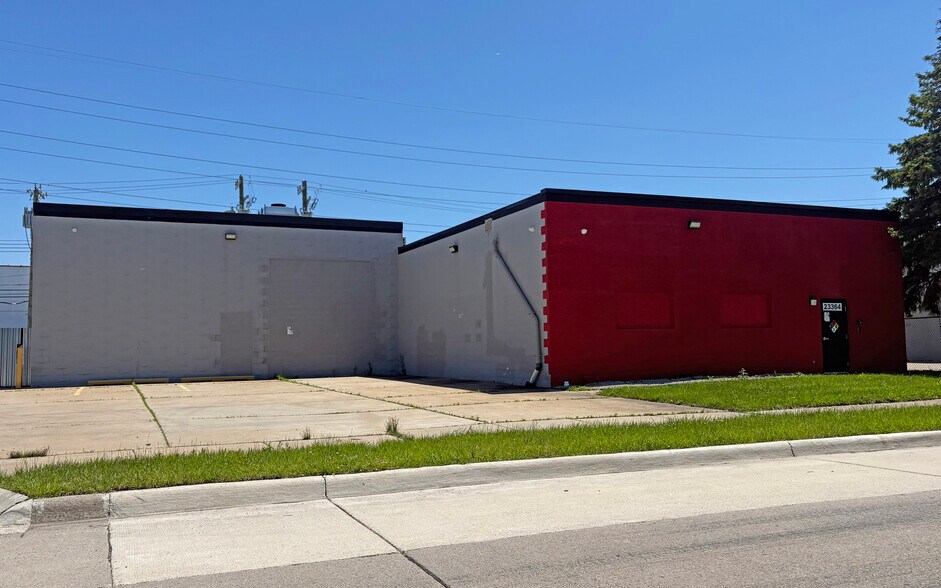23364 Amber Ave, Warren, MI à vendre - Photo de l’immeuble – Image 2 sur 9