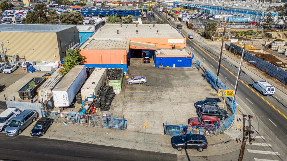 5901 Coliseum Way, Oakland, CA à vendre - Photo de l’immeuble – Image 2 sur 10