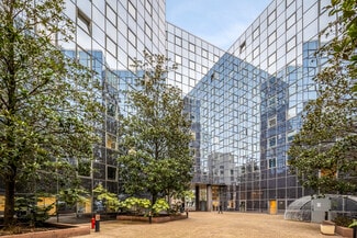 Plus de détails pour 2 Place Des Vosges, Courbevoie - Bureau à louer
