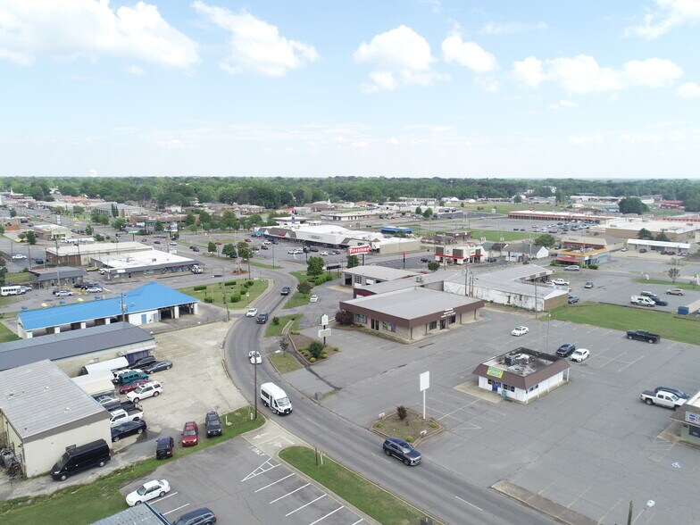 1010 W Main St, Jacksonville, AR à vendre - Photo de l’immeuble – Image 2 sur 17