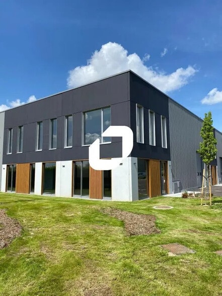 332 Rue De Bruxelles, Nieppe à louer - Photo de l’immeuble – Image 2 sur 9