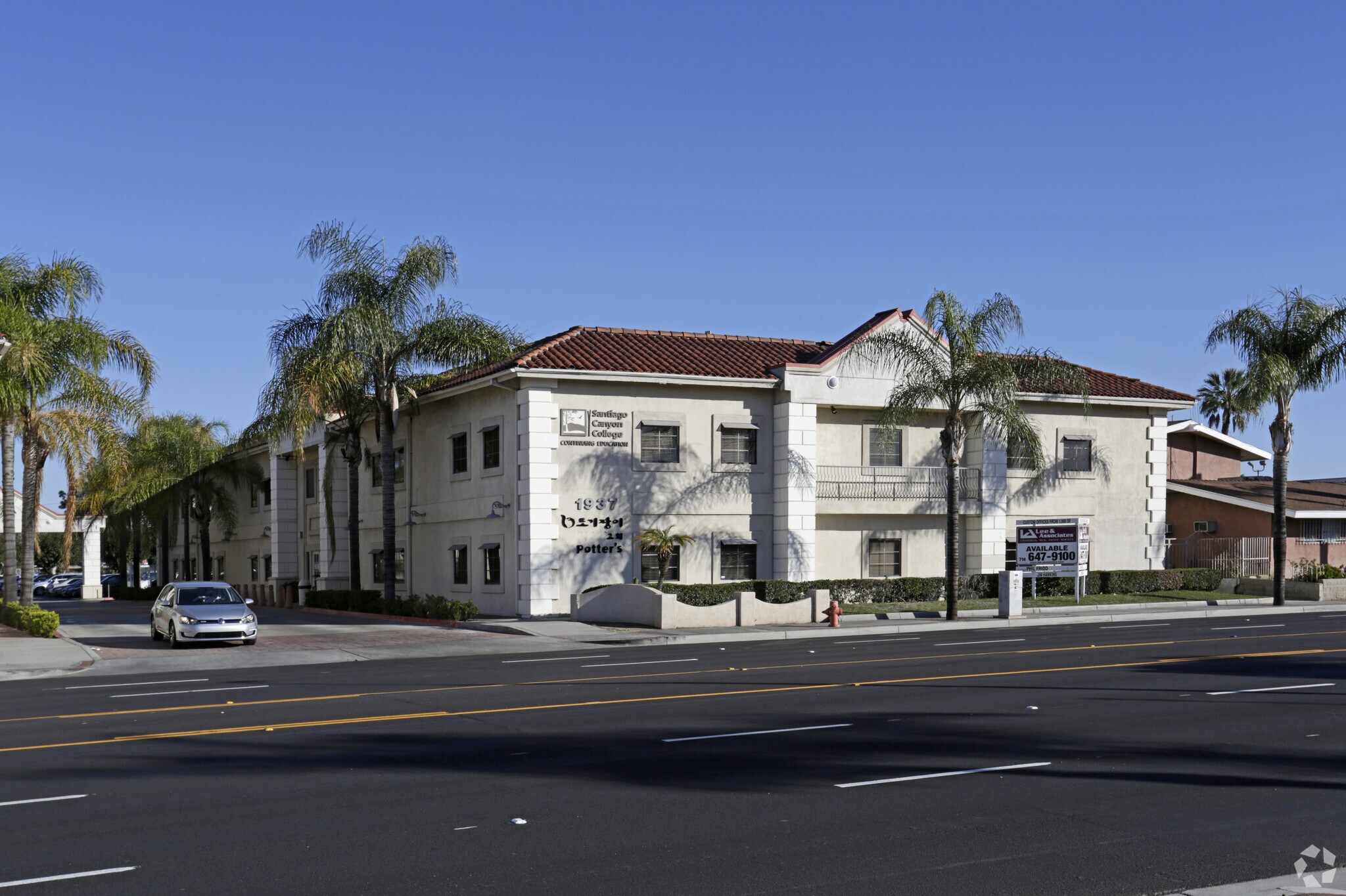 1937 W Chapman Ave, Orange, CA à vendre Photo principale– Image 1 sur 8