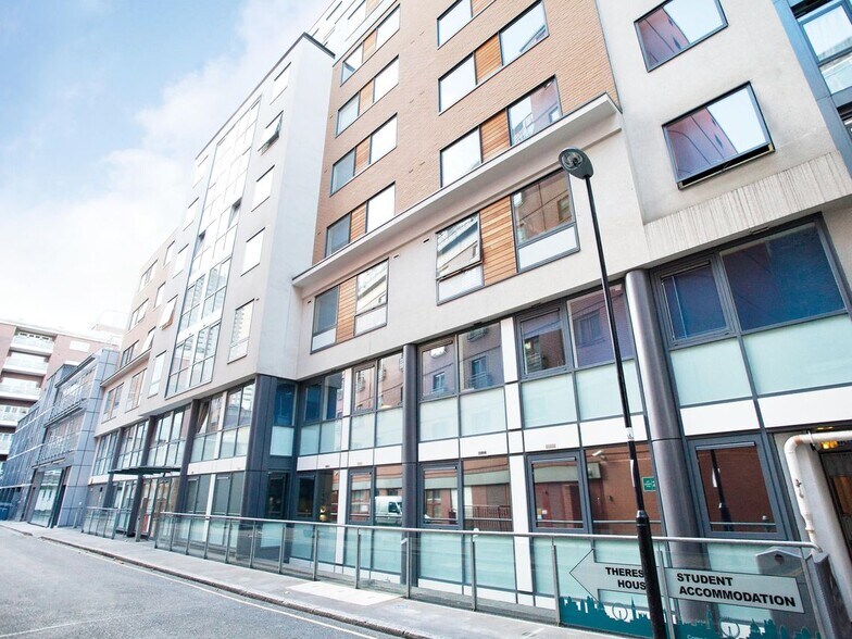 20-25 Glasshouse Yard, Londres à vendre - Photo de l’immeuble – Image 2 sur 22
