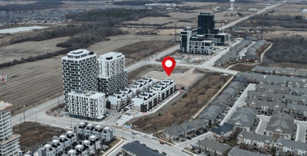 Block 23-24, Oakville, ON à vendre - Aérien – Image 2 sur 5