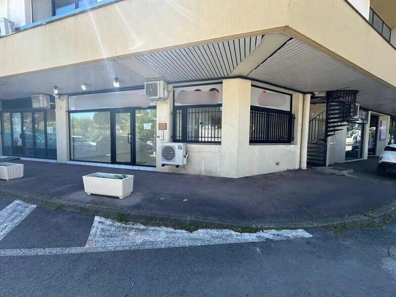 Local commercial dans Clapiers à louer - Photo de l’immeuble – Image 1 sur 12
