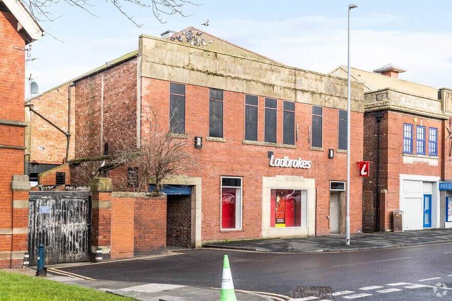 50 Victoria Sq, Gateshead à vendre - Photo principale – Image 1 sur 3