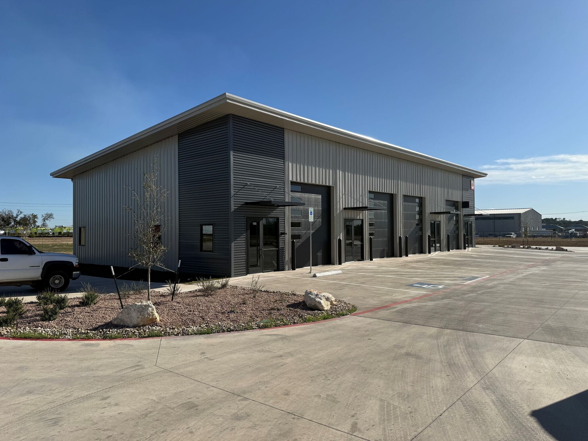 704 Progress Dr, Killeen, TX à louer Photo principale– Image 1 sur 17