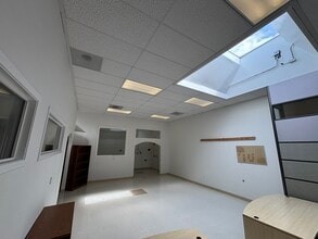 625-725 San Aleso Ave, Sunnyvale, CA à louer Photo intérieure– Image 2 sur 8