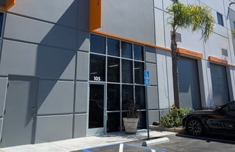 3370 N San Fernando Rd, Los Angeles, CA à louer Photo intérieure– Image 1 sur 5