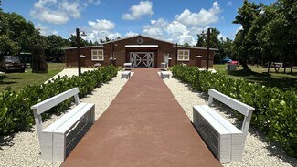 Plus de détails pour 13980 232nd St, Miami, FL - Spécialisé à vendre