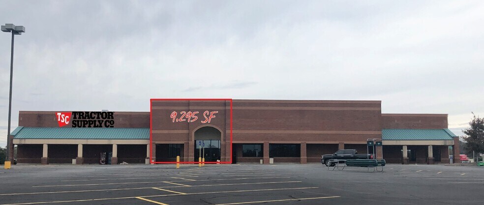 1020 1st Ave NE, Cairo, GA à louer - Photo de l’immeuble – Image 3 sur 4