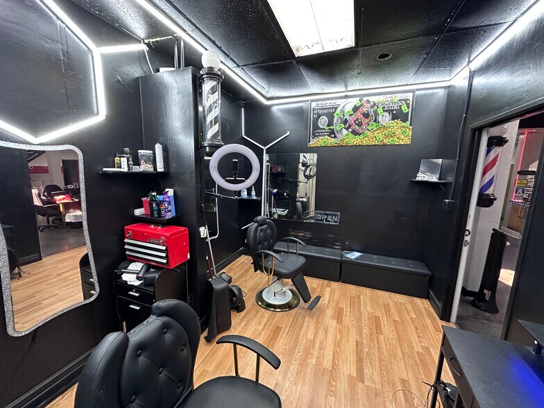 3500 21st St, Bakersfield, CA à louer - Photo de l’immeuble – Image 3 sur 16