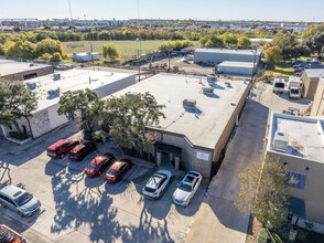 4402-4406 Centergate St, San Antonio, TX à louer Photo de l’immeuble– Image 2 sur 12