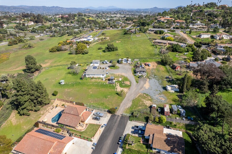 1010 Sayles Ct, San Marcos, CA à vendre - Photo principale – Image 1 sur 5