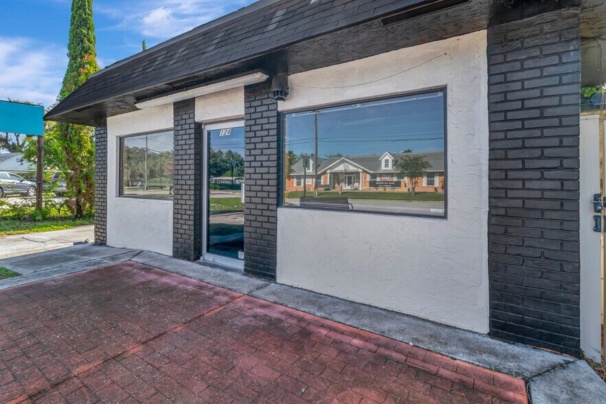 124 N Apopka Ave, Inverness, FL à vendre - Photo de l’immeuble – Image 2 sur 17