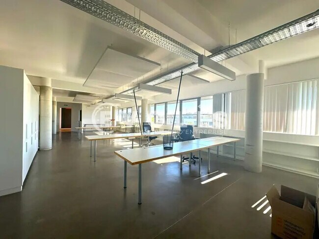 Plus de détails pour Bureau à louer