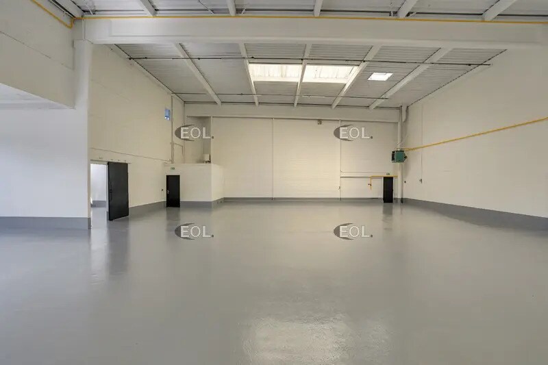 Local d’activités dans Bonneuil-sur-Marne à louer - Photo de l’immeuble – Image 3 sur 6