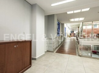 Plus de détails pour Local commercial à louer