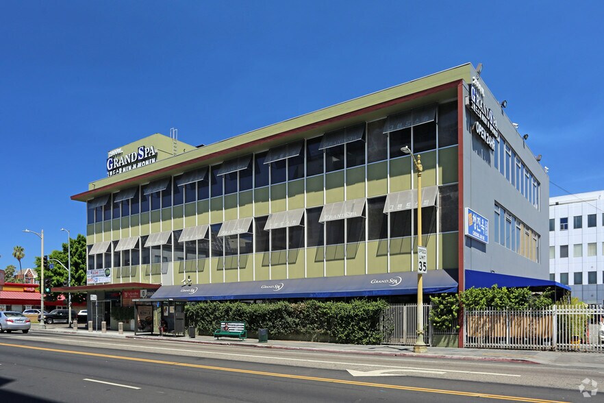 2999 W 6th St, Los Angeles, CA à louer - Photo de l’immeuble – Image 3 sur 19