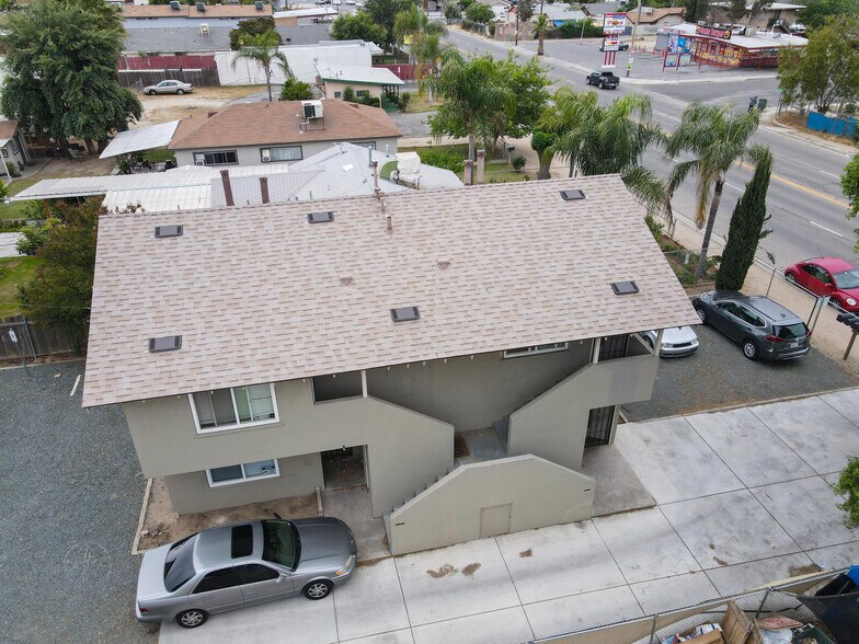 2207 River Blvd, Bakersfield, CA à vendre - Photo de l’immeuble – Image 2 sur 8
