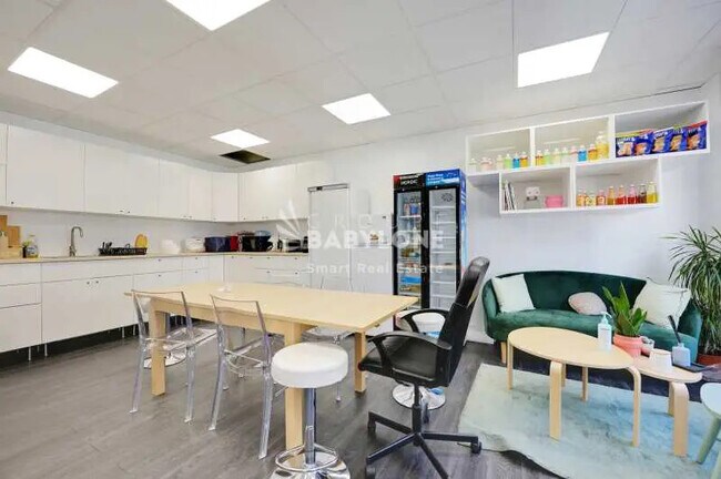 Plus de détails pour Bureau à louer