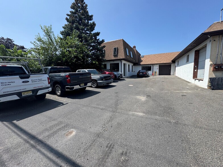 120 Mount Prospect Ave, Clifton, NJ à louer - Photo de l’immeuble – Image 1 sur 5