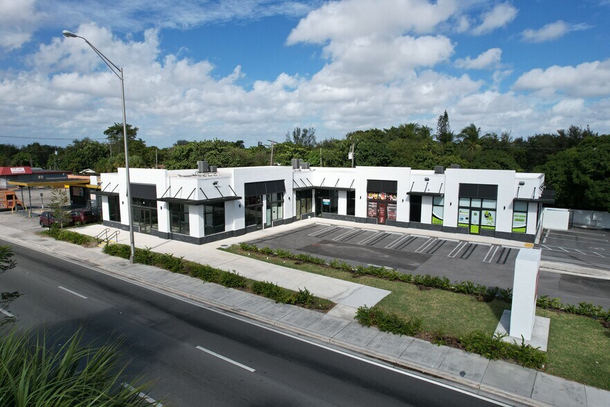 1401 NW 119TH, North Miami, FL à louer - Photo de l’immeuble – Image 3 sur 5