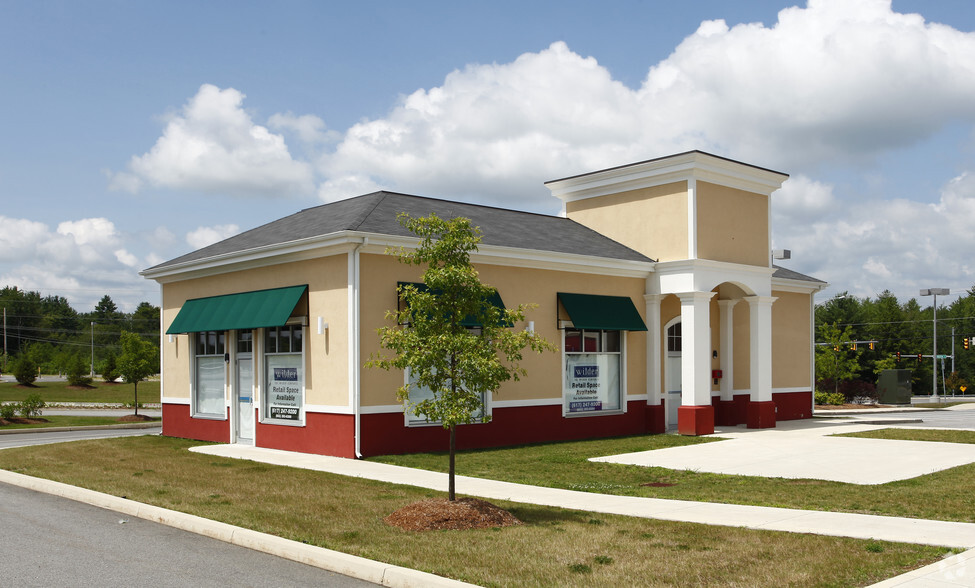 160 Washington St, Rochester, NH à louer - Photo principale – Image 1 sur 3