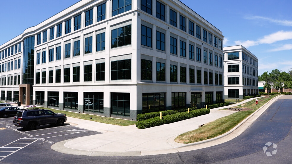 8020 Arco Corporate Dr, Raleigh, NC à louer - ProVideo LoopNet – Image 1 sur 32