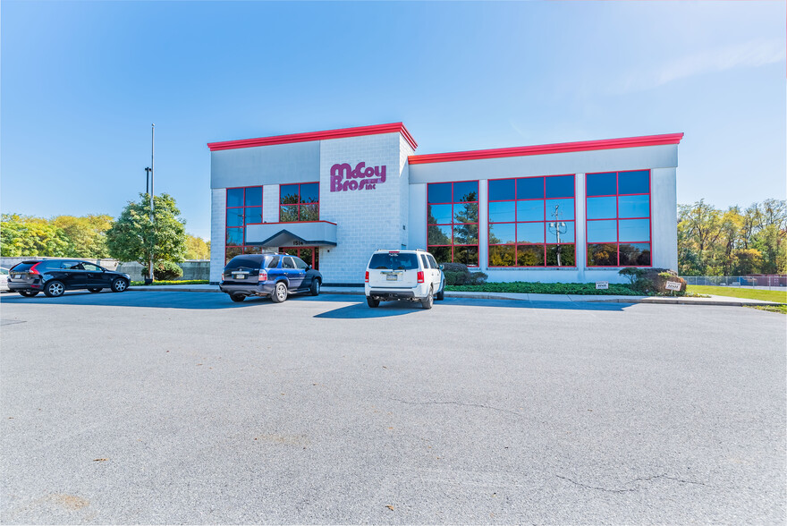 1514 Commerce Ave, Carlisle, PA à vendre - Photo de l’immeuble – Image 2 sur 67