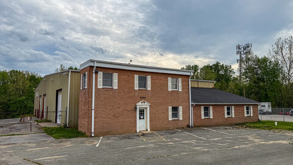9295 W & W Industrial Rd, La Plata, MD à louer - Photo de l’immeuble – Image 2 sur 8