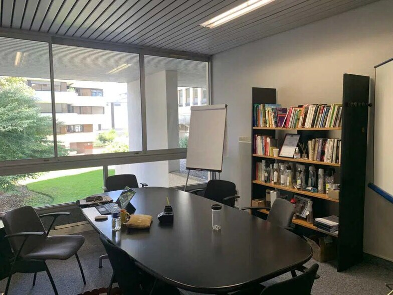 Bureau dans Bordeaux à louer - Photo de l’immeuble – Image 1 sur 3