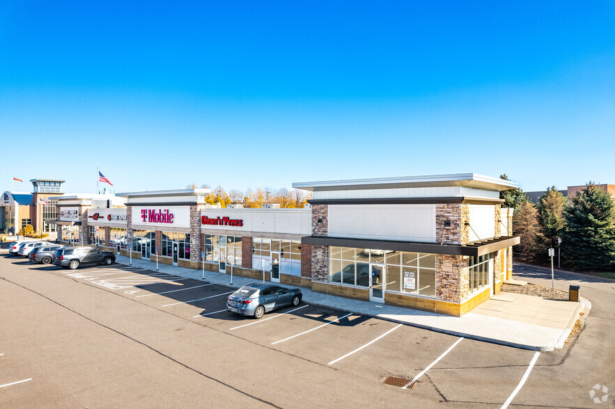 3250 Denmark Ave, Eagan, MN à louer - Photo de l’immeuble – Image 1 sur 8